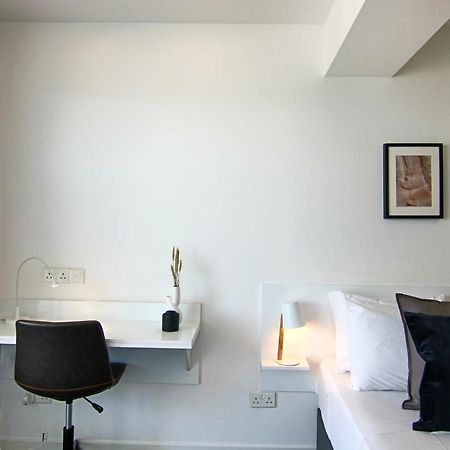 Phaedrus Living: Luxury Suite Nicosia 505 外观 照片