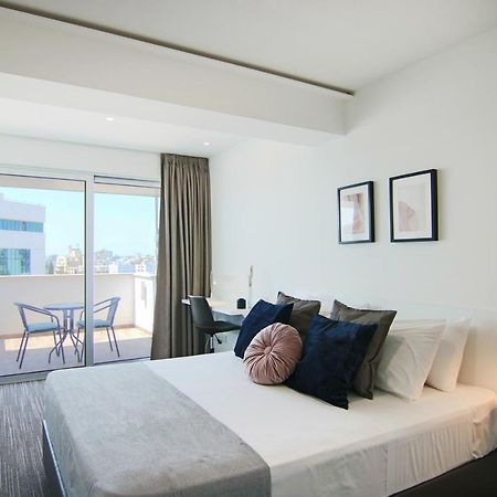 Phaedrus Living: Luxury Suite Nicosia 505 外观 照片