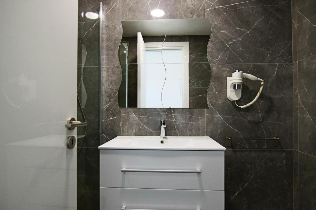 Phaedrus Living: Luxury Suite Nicosia 505 外观 照片